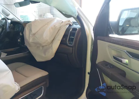 2025 Ram 1500 Laramie 4X4 5'7 Box from USA, damaged, VIN 1C6SRFJP2SN726839